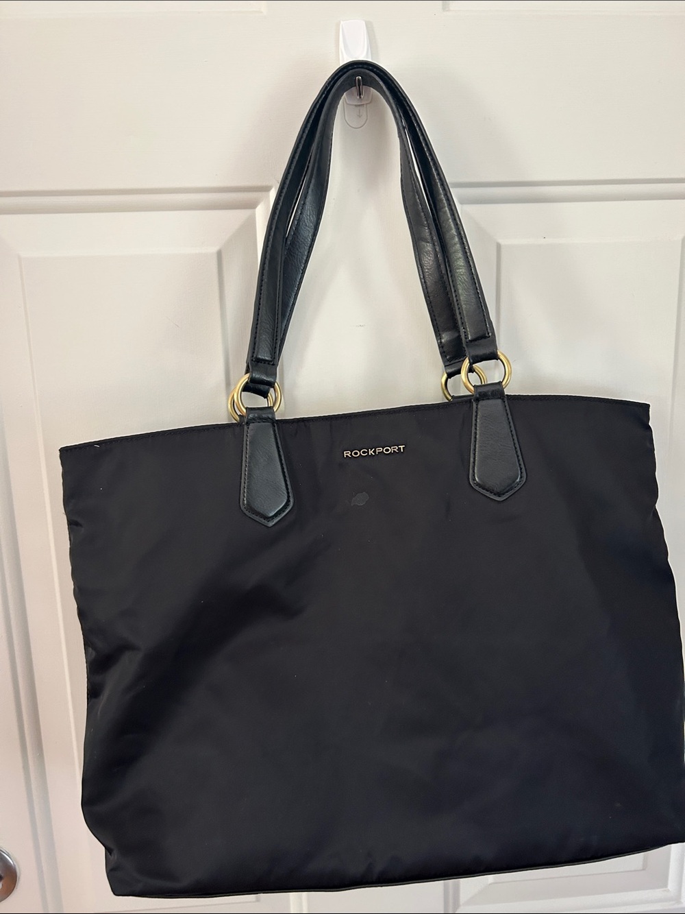 Rockport 18 x13  Black Nylon Shoulder Tote with Leather Straps